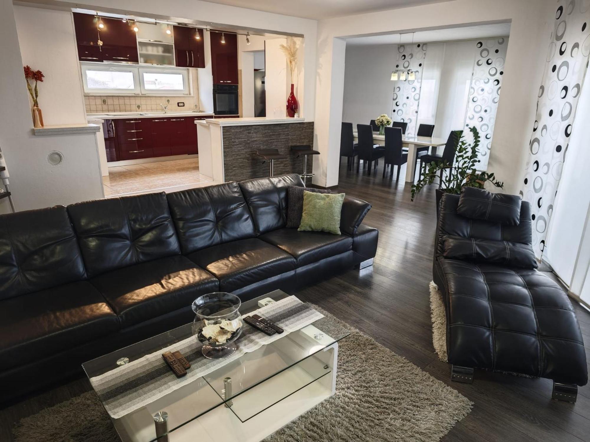 Kaštela 3 Bedrooms Apartman Dmt מראה חיצוני תמונה